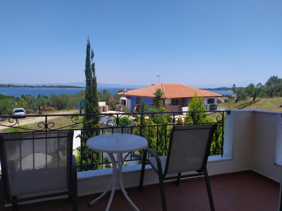 Lofos Vourvourou Apartment Екстериор снимка