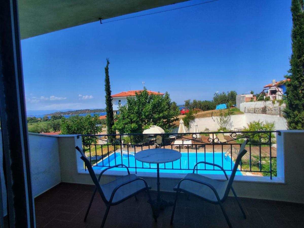 Lofos Vourvourou Apartment Екстериор снимка
