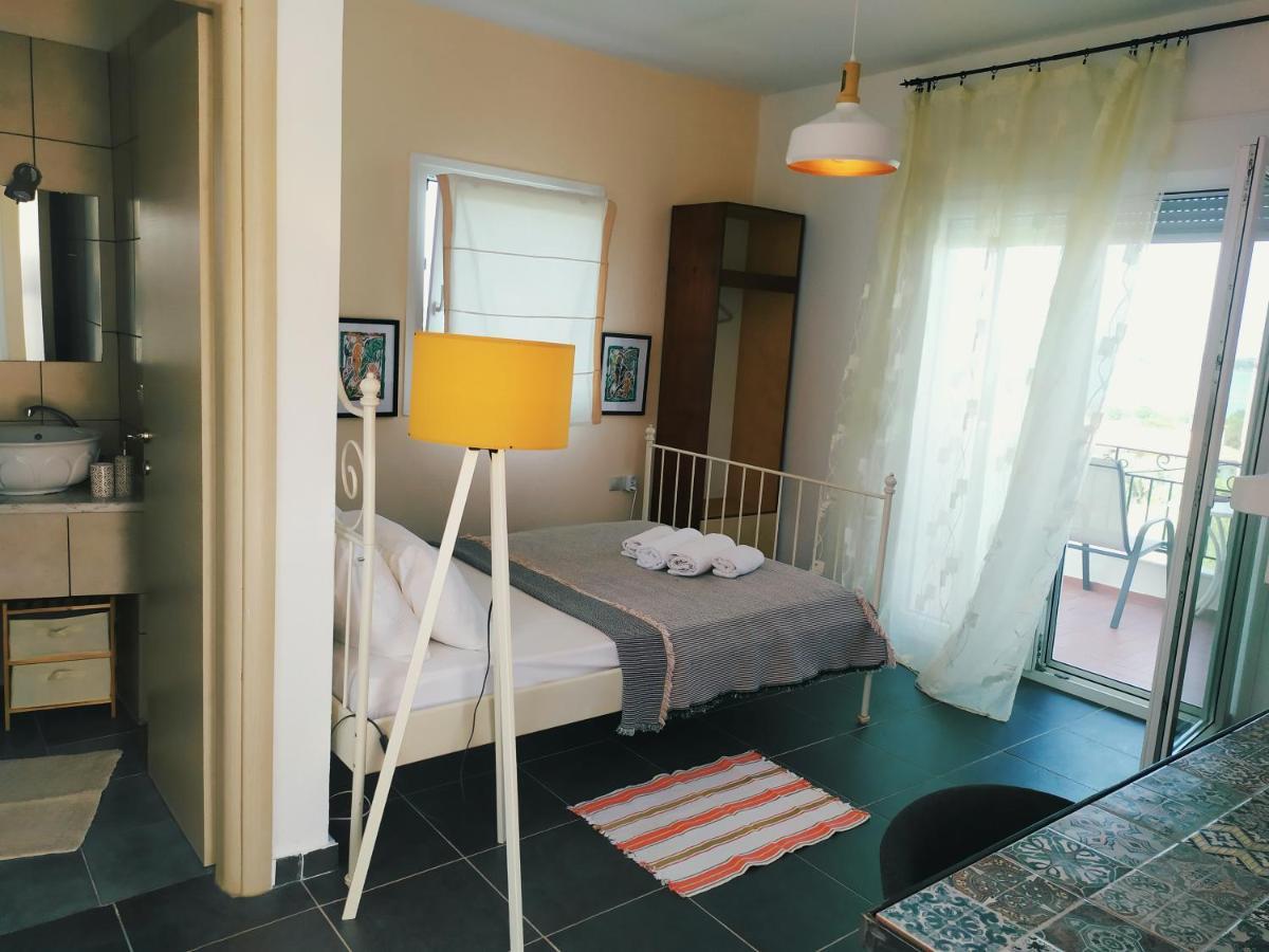 Lofos Vourvourou Apartment Екстериор снимка